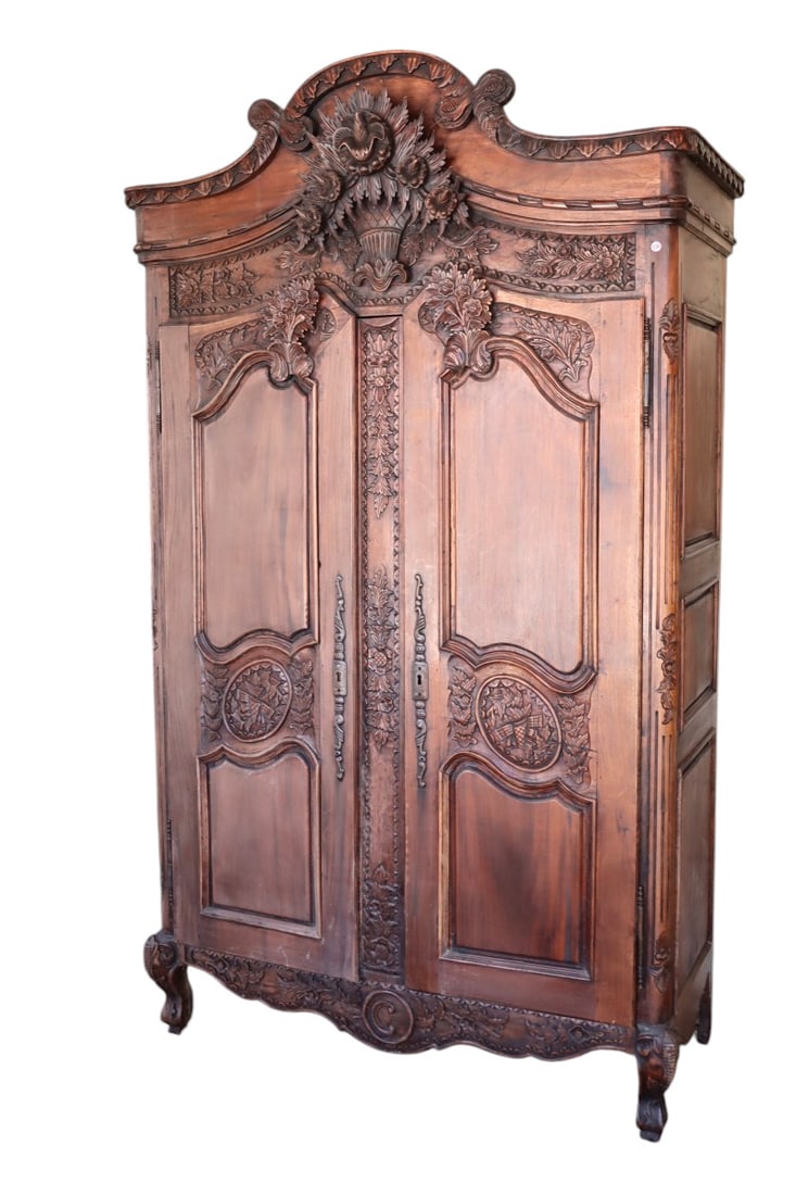 Vtg solid mahogany highly carved 2 door armoire: Vintage solid mahogany highly carved 2 door armoire structurally sound and original finish with age. 1 piece. 92"h x 52"w x 23"d