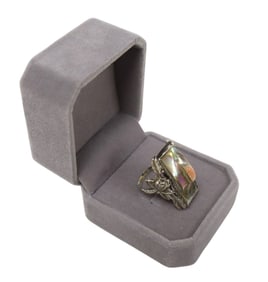 Beautiful s/s lotus floral ring w/iridescent abalone shell