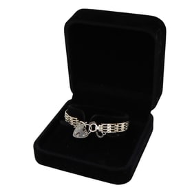 JAM sterling gate fidelity faithful heart locket