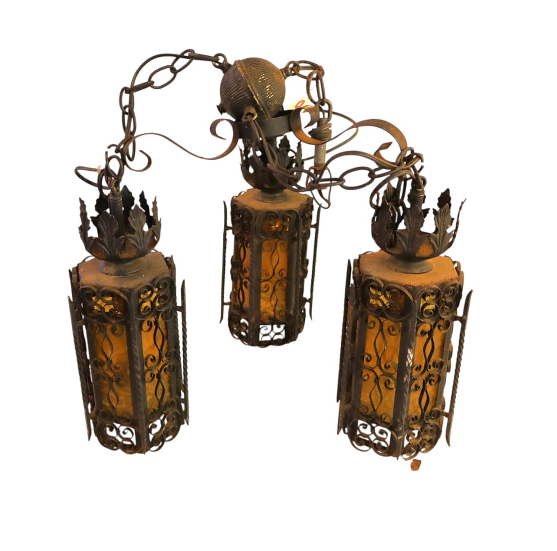 Vtg metal gothic style 3 burner light fixture on chain (1 of 3)