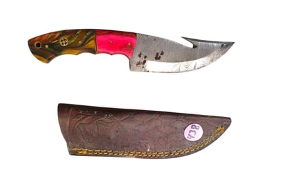 New fancy skinning knife with damascus blade