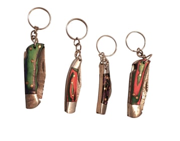 4 damascus folding knife key chains. Various sizes.
