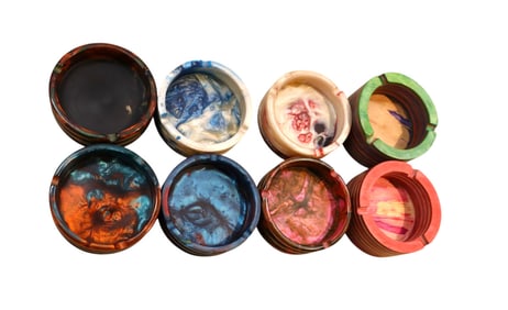 New  8 multi color ash trays