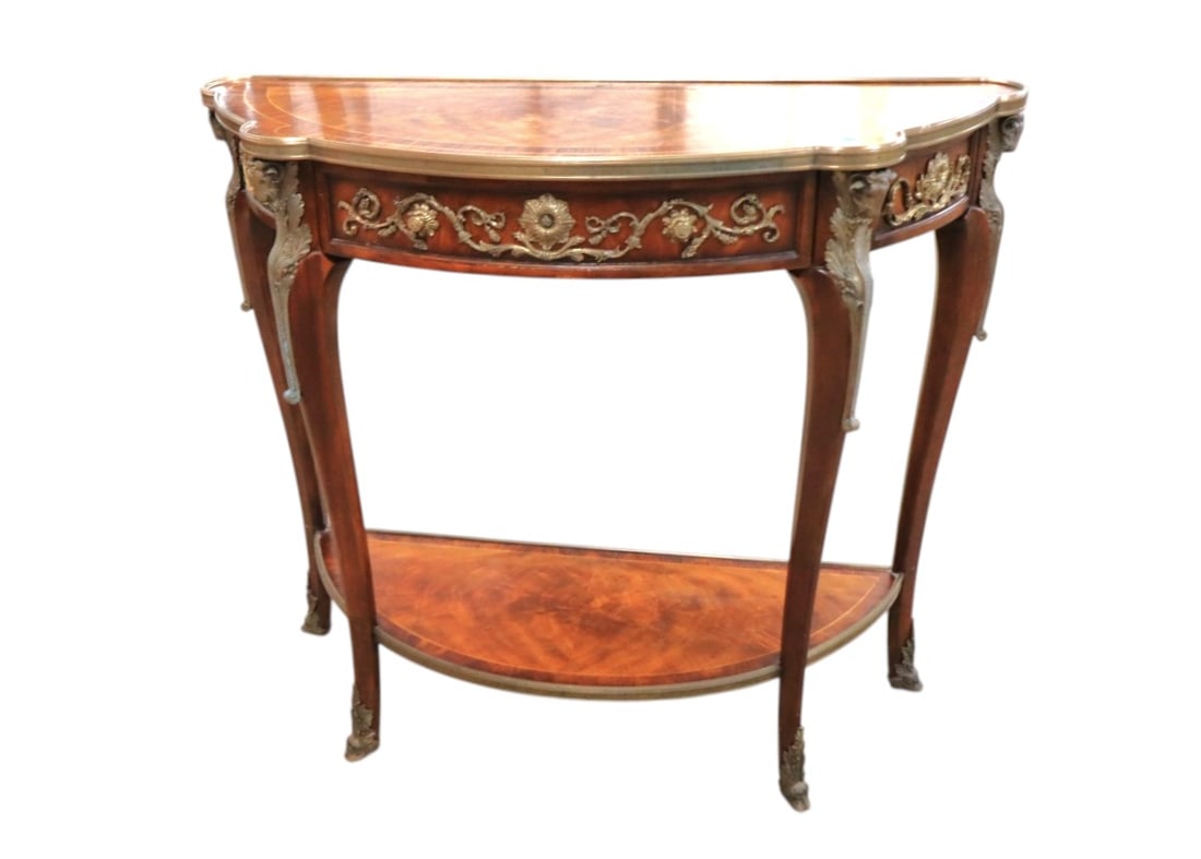 Impressive Theodore Alexander rams head console table (1 of 11)