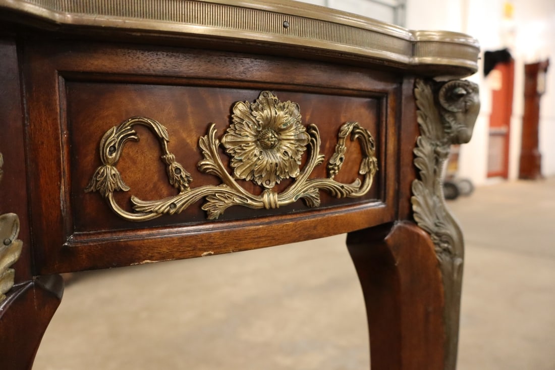 Impressive Theodore Alexander rams head console table - 3