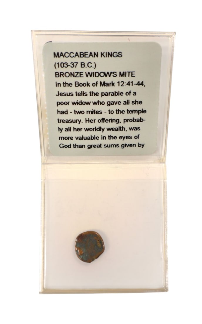 Ancient coin in bronze widow's mite with paperwork Maccabean Kings: Ancient coin in bronze widow's mite with paperwork Maccabean Kings