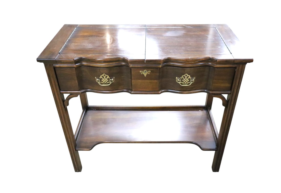 Vintage Harden cherry flip top Chippendale server (1 of 6)