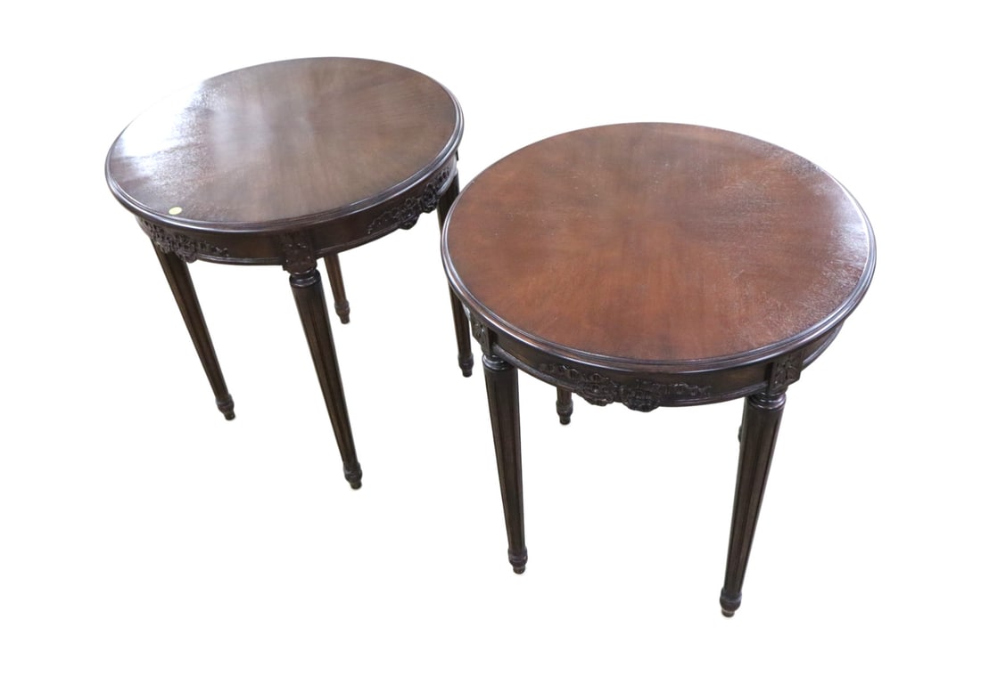 Beautiful PR burl mahogany 25" round lamp tables (1 of 6)