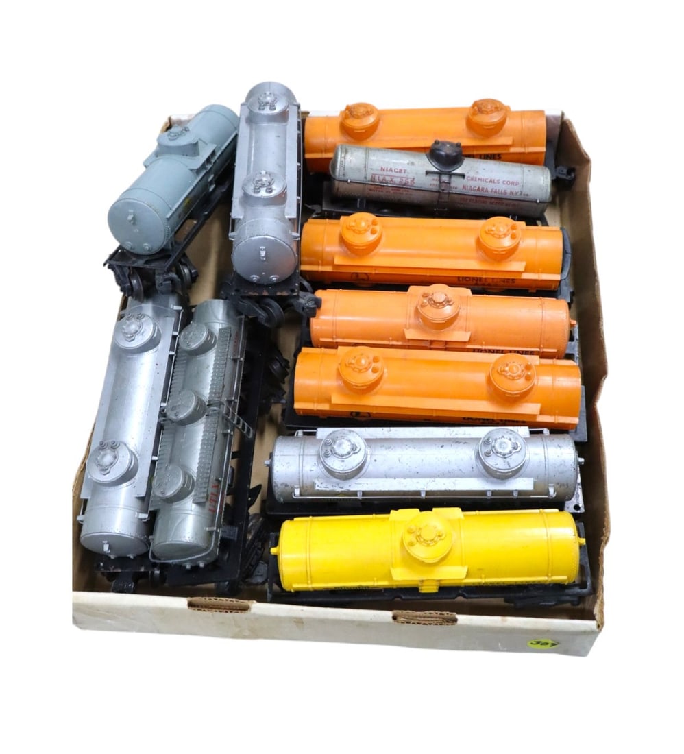 12 Lionel and other train tankers (1 of 2)