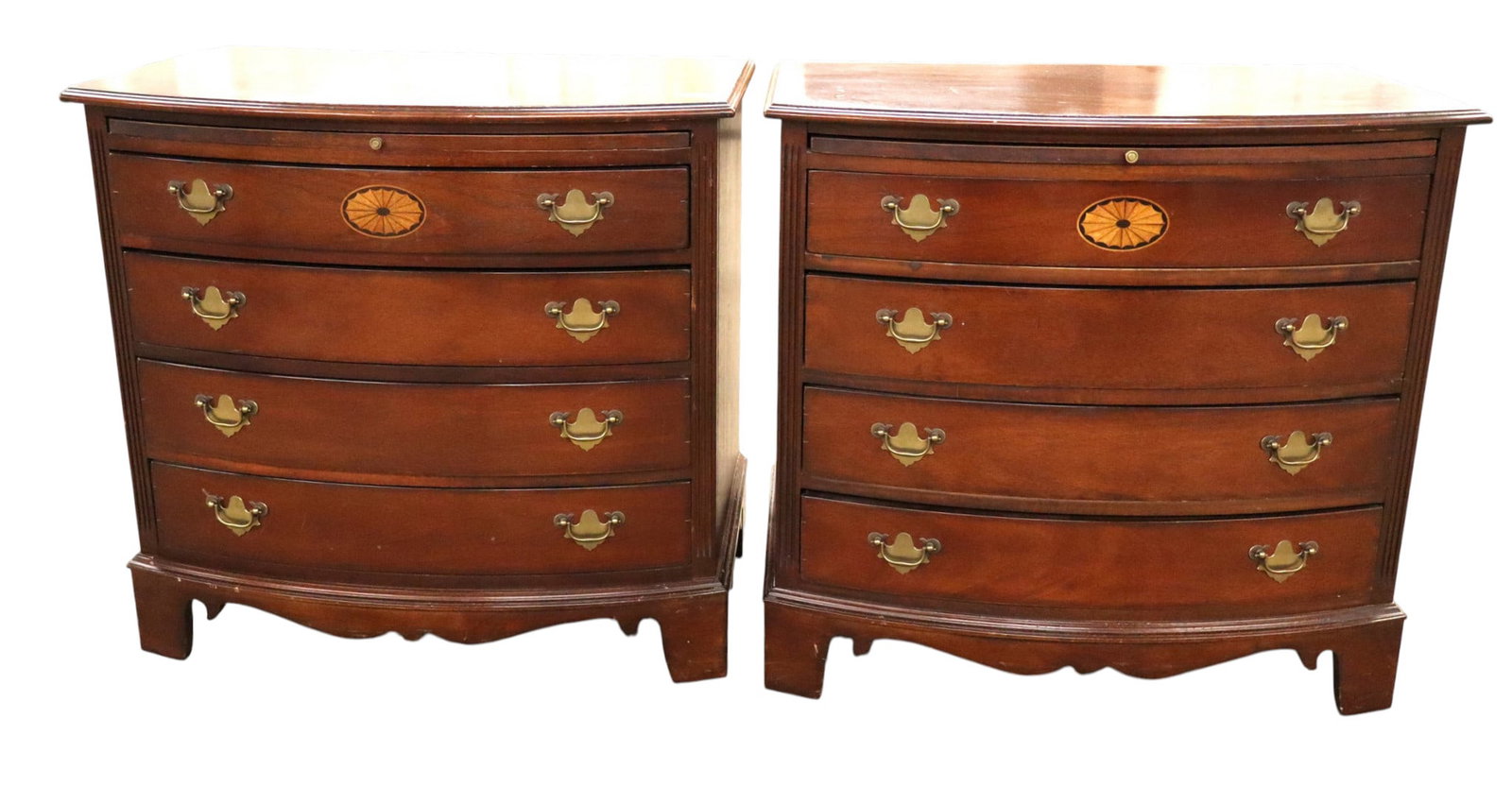 PR Lexington Palmer Home star burst over-size nightstands: Pair Lexington Furniture Palmer Home Collection mahogany start burst inlay bow front 4 drawer over-sized nightstands with pull out trays, original finish, structurally sound and in good condition. Ea.