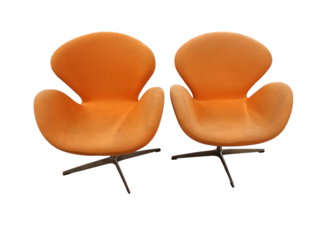Pair of vintage Arne Jacobsen style upholstered swivel swan chairs (1 of 8)