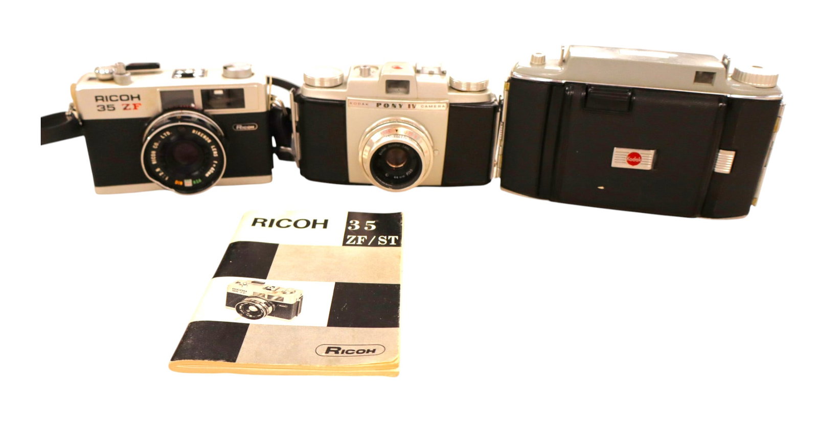 3 Vintage Kodak and Ricoh cameras (1 of 9)