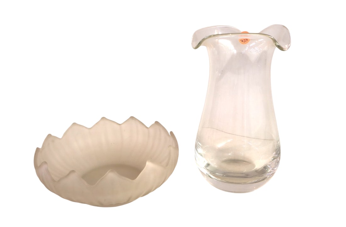 Lead crystal vase and satin glass bowl (1 of 3)