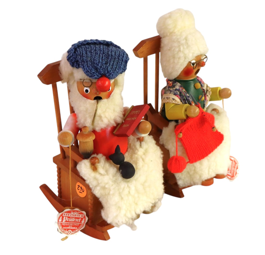 Vtg Steinbach wind up Santa and Mrs. Klaus rocking music boxes: Vintage Steinbach wind up Santa and Mrs. Klaus rocking music boxes.