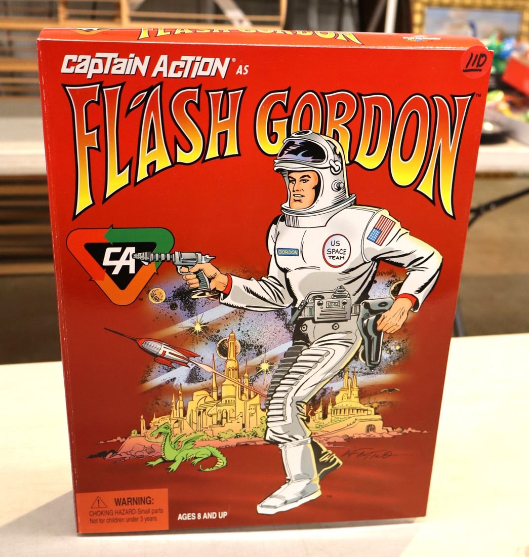 Vintage Playing Mantis Toys Captain Action/Gordon action figure Heros Series new in box by KB Toys. (1 of 3)
