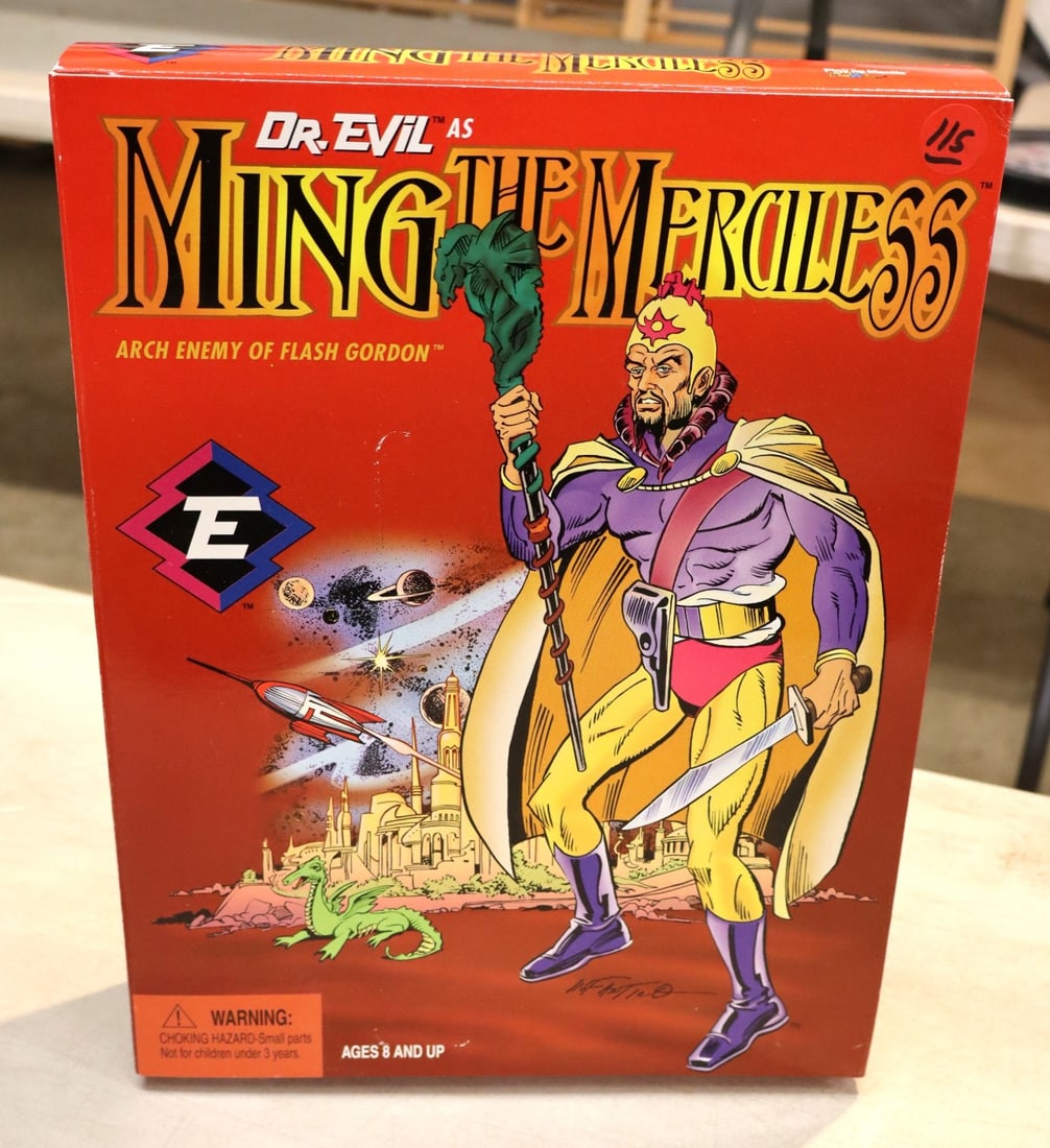 Vintage Playing Mantis Doctor Evil action figure Villain Series Ming the Merciless Arch Enemy of (1 of 4)