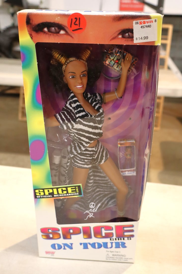 Vintage Spice Girls on Tour Gallob Toys Mel B. Scary Spice new in box. (1 of 2)