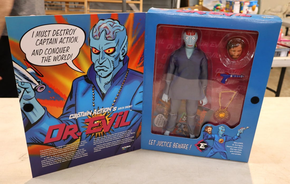 Vintage Playing Mantis Captain Action Figures Captain Evil new in box. (1 of 5)