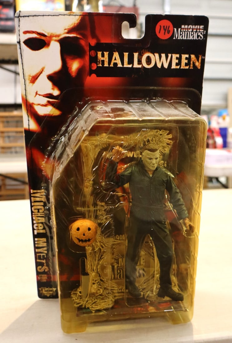 Vintage Movie Maniacs by McFarlane Toys Halloween action figure new in box (1 of 4)