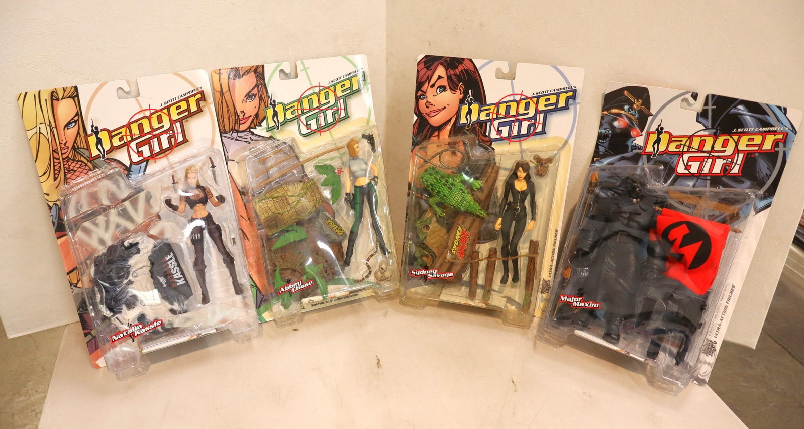 4 Vintage J. Scott Campell's Danger Girl action figures in original packaging: Natalia Kassie, Abbey (1 of 2)