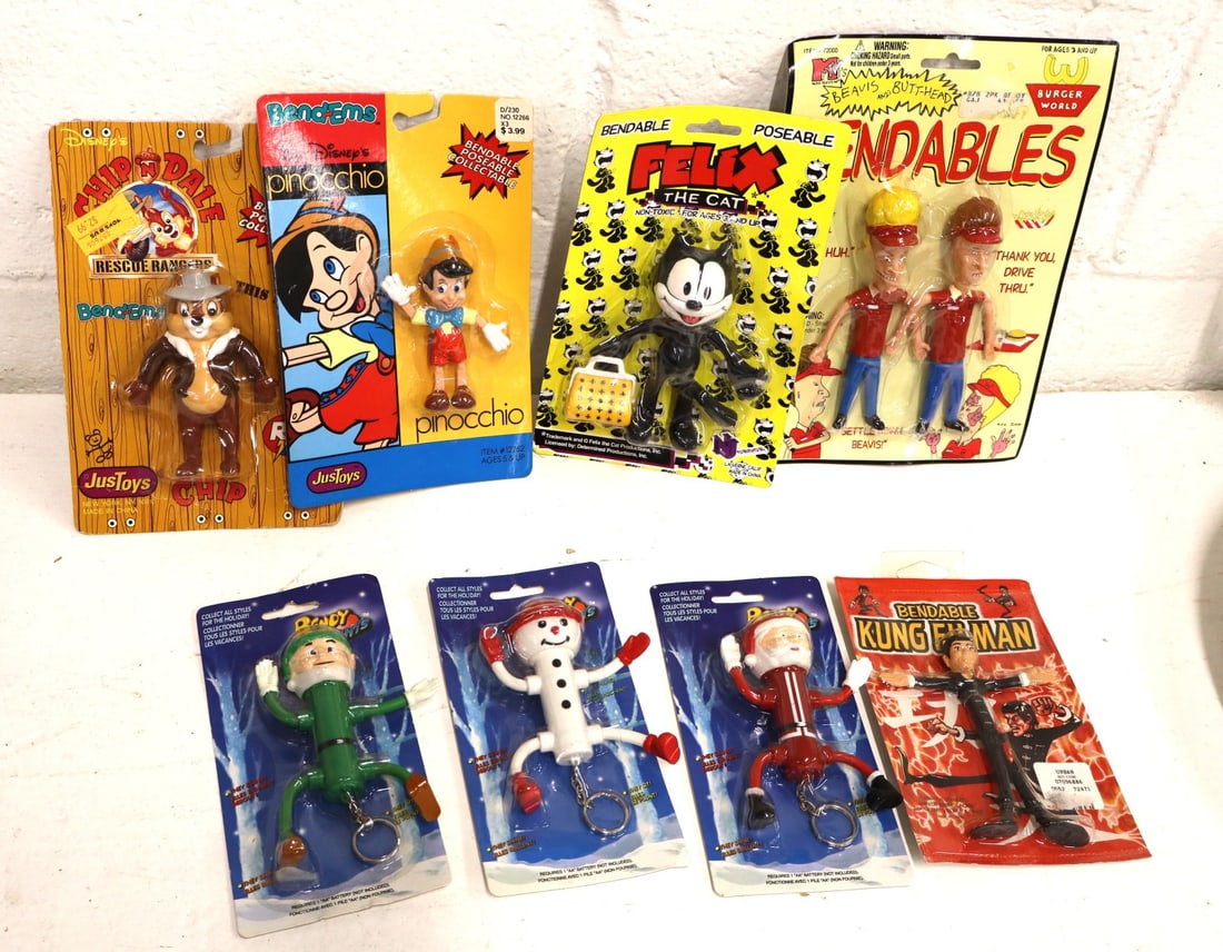 8 vintage bendables in original packaging including Bevis and Butt Head, Felix the Cat and Pinocchio (1 of 3)