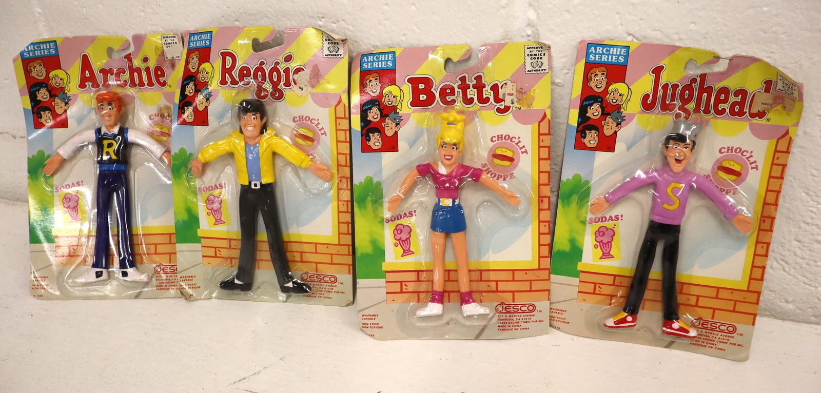 4 vintage Archie Series bendables in original packaging Jug Head, Bettie, Archie and Richie in (1 of 2)