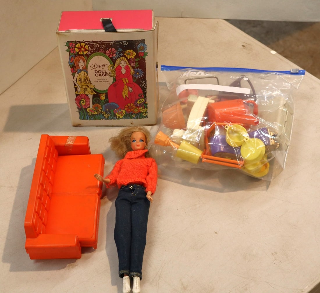 Vintage Dawn Doll Case with 2 dolls, clothing and accessories, doll furniture and another doll (1 of 2)