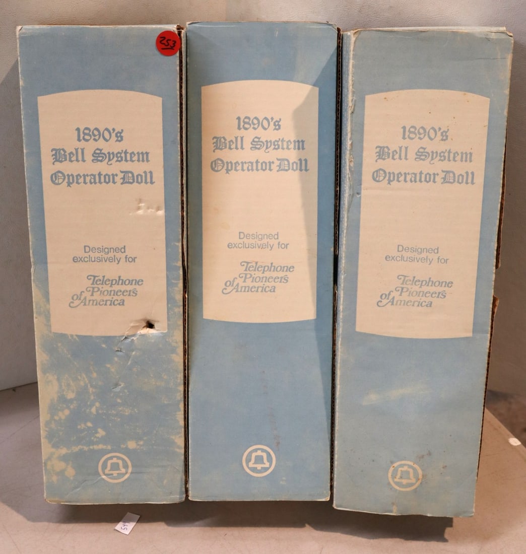 3 vintage Bell System Operating Dolls in boxes (1 of 3)