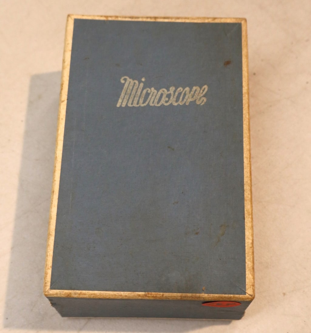Vintage child's microscope in original box - 2