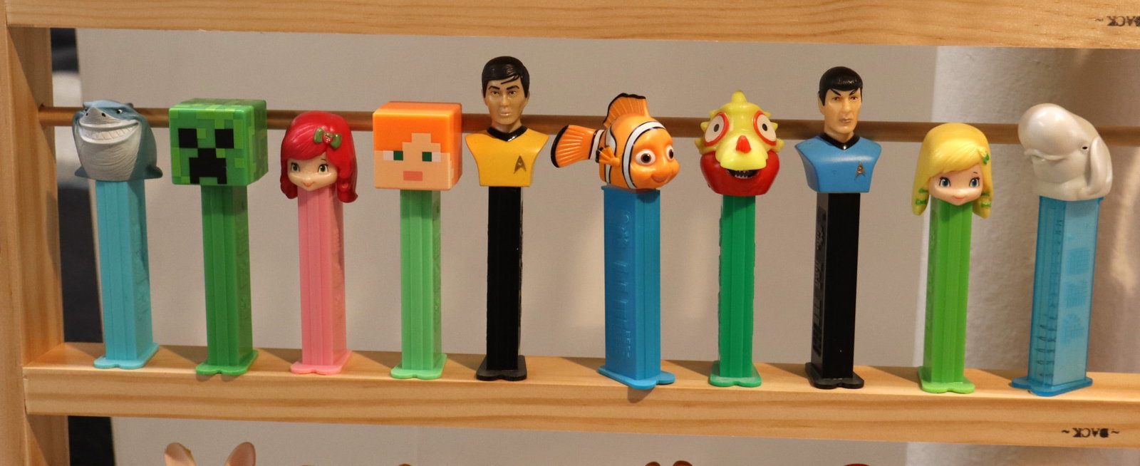 10 vintage PEZ candy dispensers (1 of 1)