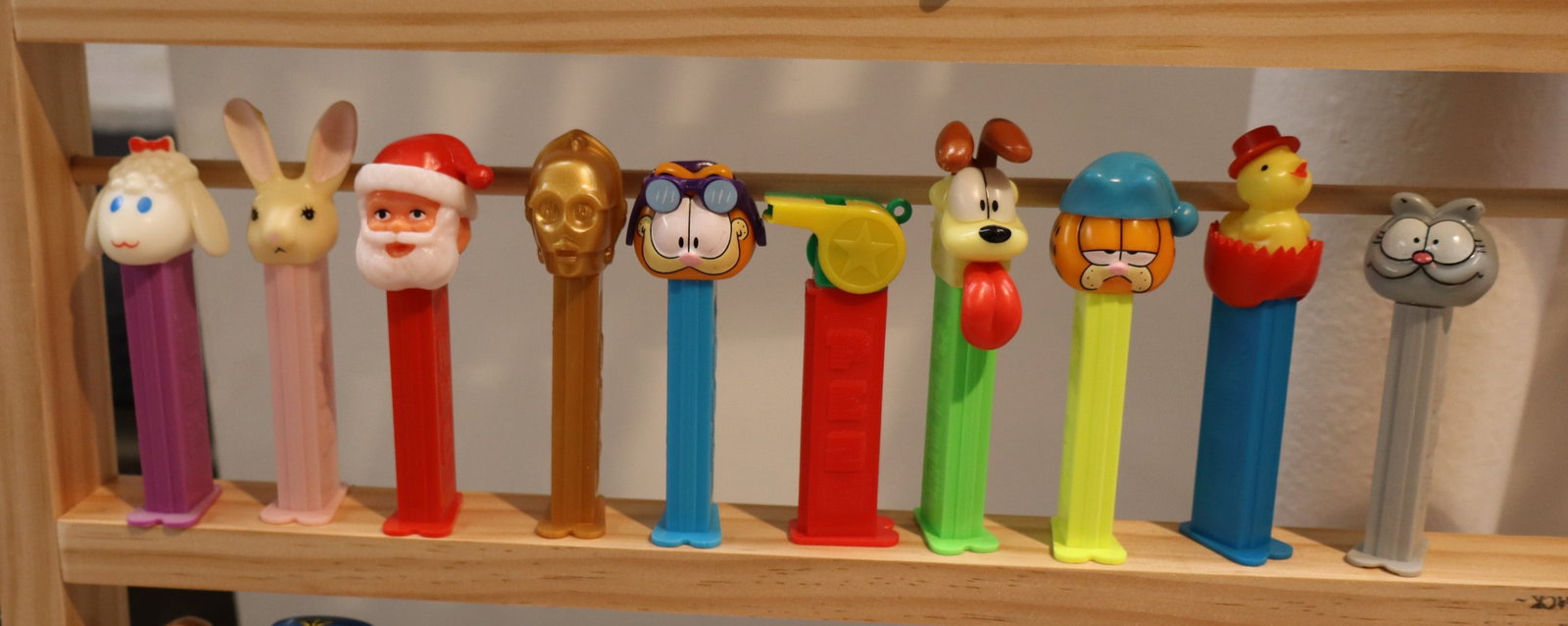 10 vintage PEZ candy dispensers (1 of 1)