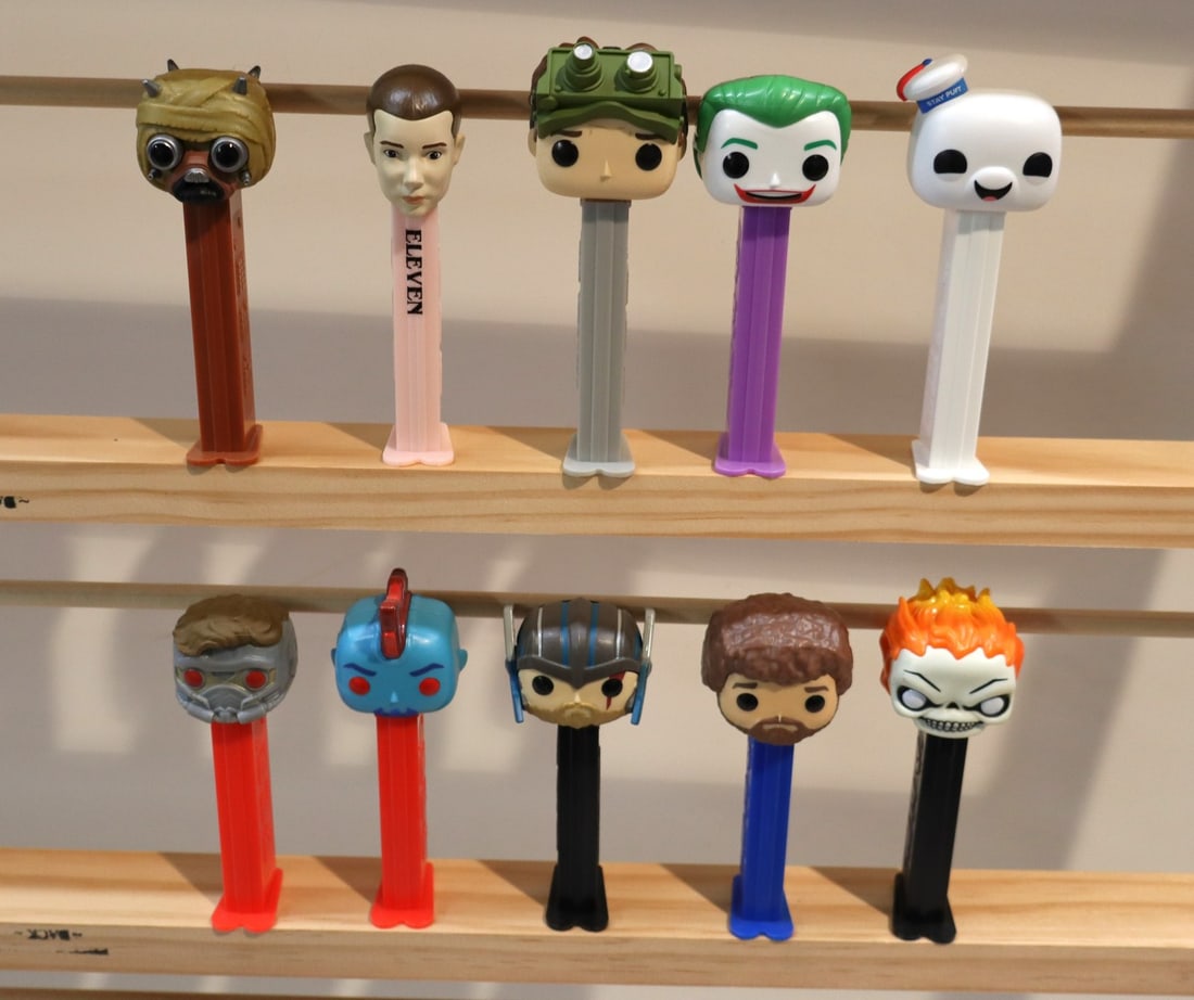 10 vintage PEZ candy dispensers (1 of 1)