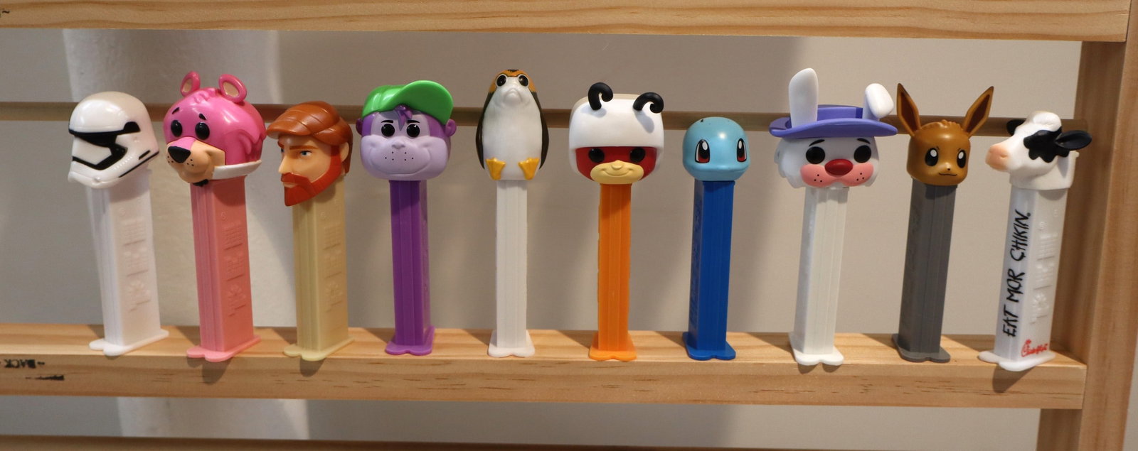 10 vintage PEZ candy dispensers (1 of 1)