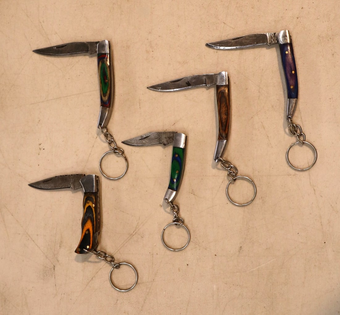 5 custom folding key chain knives with Damascus blades (1 of 2)