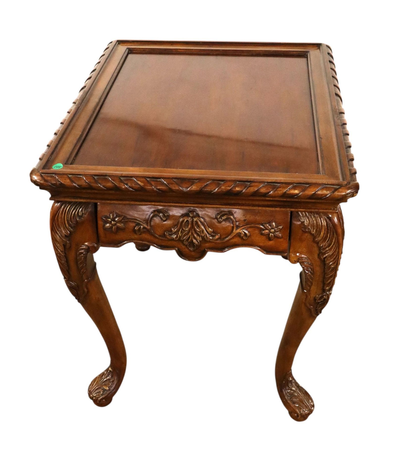 Quality Hekman carved veneer top end table (1 of 7)