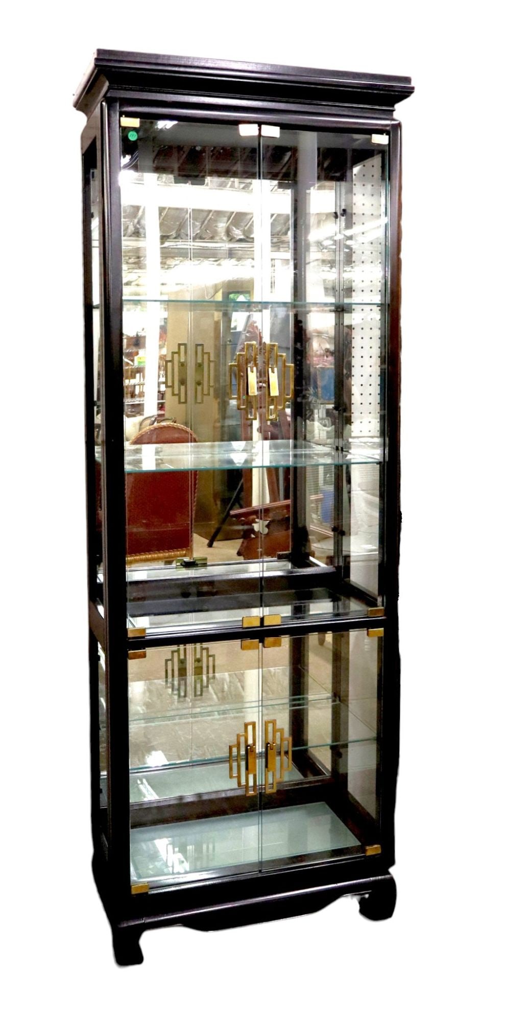 Vtg Pulaski Asian insp. black lacquer display cabinet: Vintage Pulaski Furniture 4 door Asian inspired black lacquer frame glass door display case, 3 adjustable glass shelves, bottom and top lighted, original finish, structurally sound and in good conditi