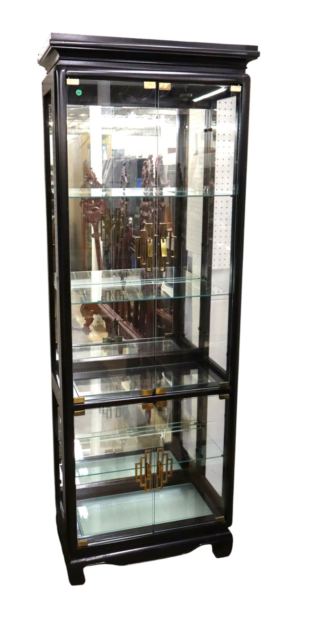Vtg Pulaski Asian insp. black lacquer display cabinet: Vintage Pulaski Furniture 4 door Asian inspired black lacquer frame glass door display case, 3 adjustable glass shelves, top and bottom lighted, original finish, structurally sound and in good conditi