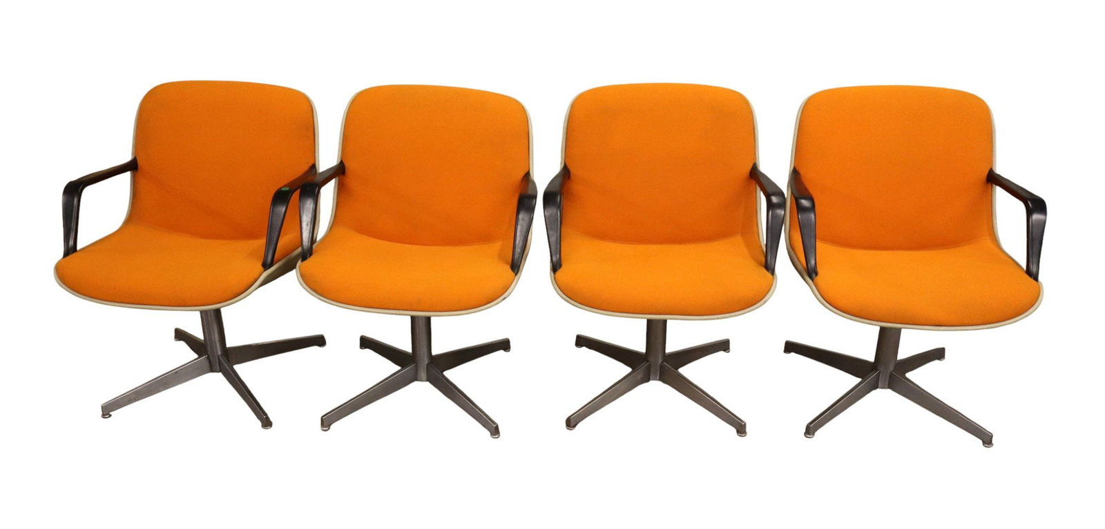 Set 4 MCM Vtg Steelcase Furn orange arm chairs: Set of 4 mid century modern design vintage Steelcase Furniture arm chairs in the desirable orange, original finish, structurally sound and in good condition. 32"h x 24.5"w x 26"d. Seat height 18.5"