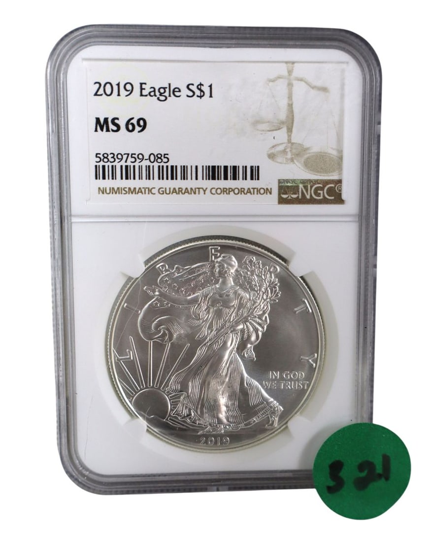 2019 Eagle silver dollar MS-69 slabbed and graded by NGC (1 of 4)