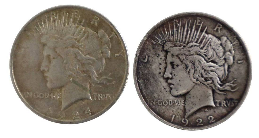 2 US Peace silver dollars 1922 1924 (1 of 3)