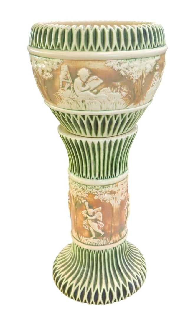 Vintage Roseville Donatello jardiniere & pedestal (1 of 6)