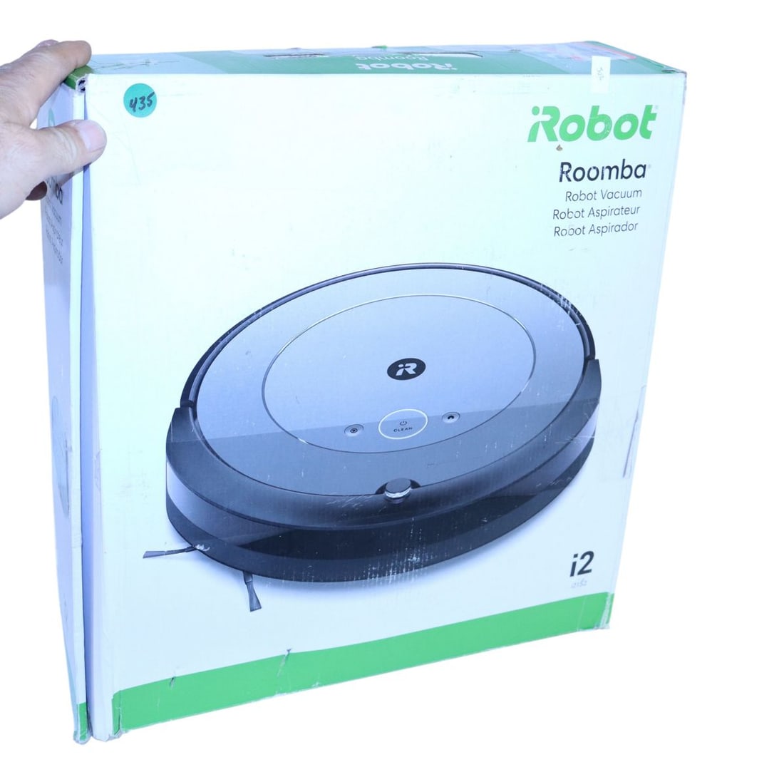 New Roomba Robot vacuum cleaner model #I2152 (1 of 3)