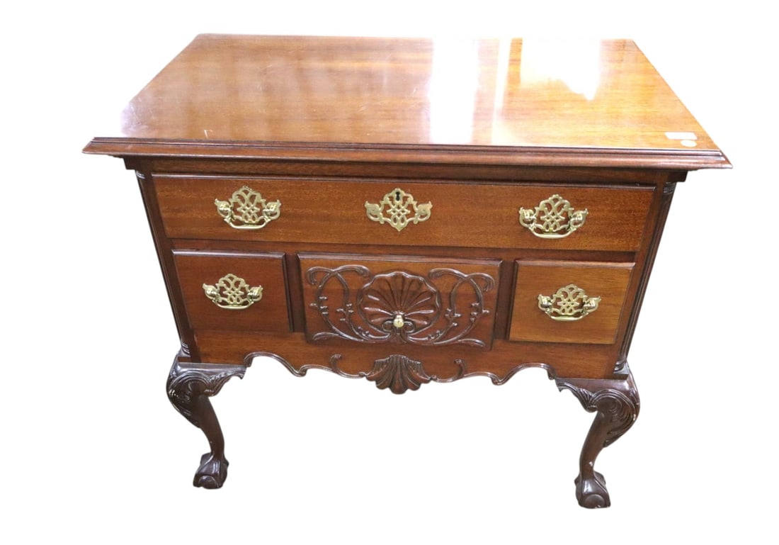 Councill Furn Chippendale Style shell carved low boy (1 of 6)