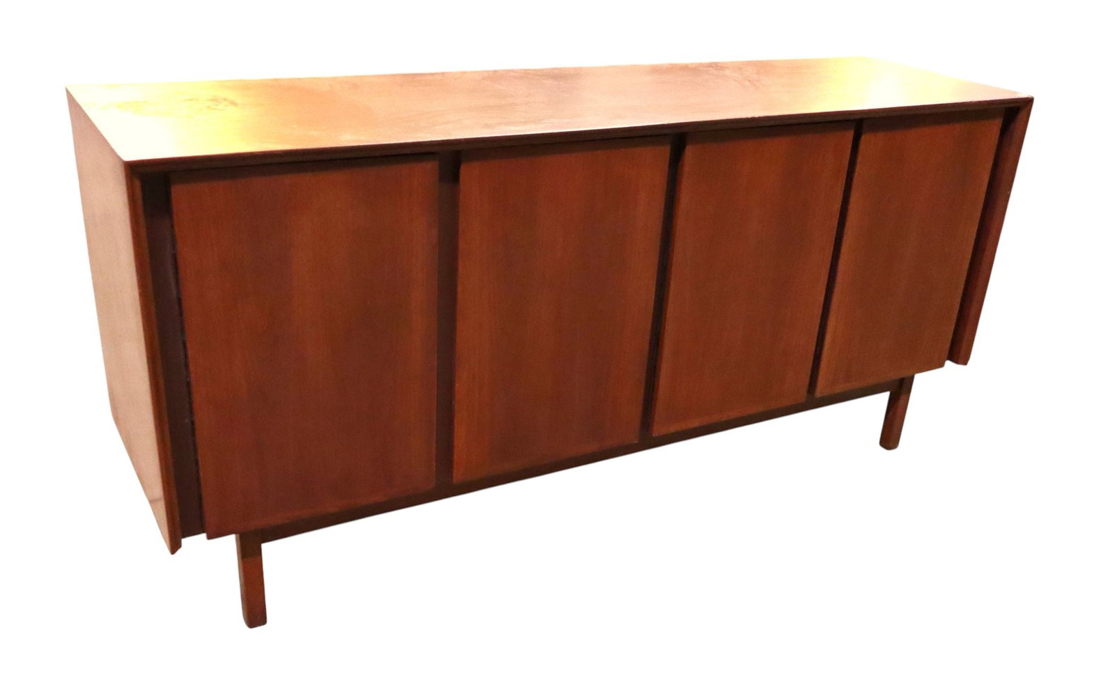 Mid Century style 4 door walnut & mah fitted buffet: Mid Century style 4 door fitted buffet in the walnut with mahogany finish, structurally sound. 30"h x 64"l x 18"d