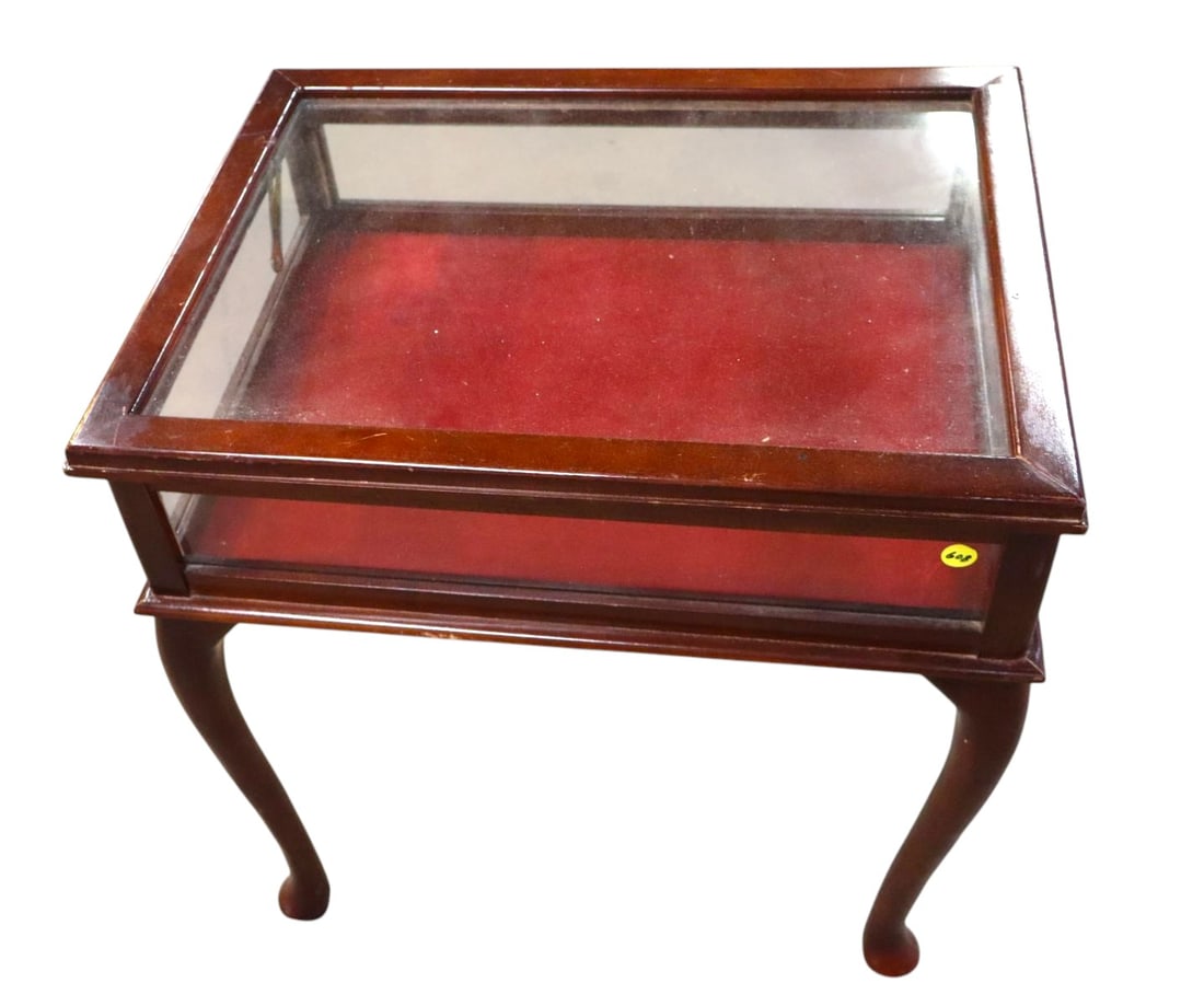 Vintage mahogany finish lift top display table: Vintage mahogany finish lift top display table, original finish, structurally sound, works as should. 24"h x 23.5"w x 17.5"d