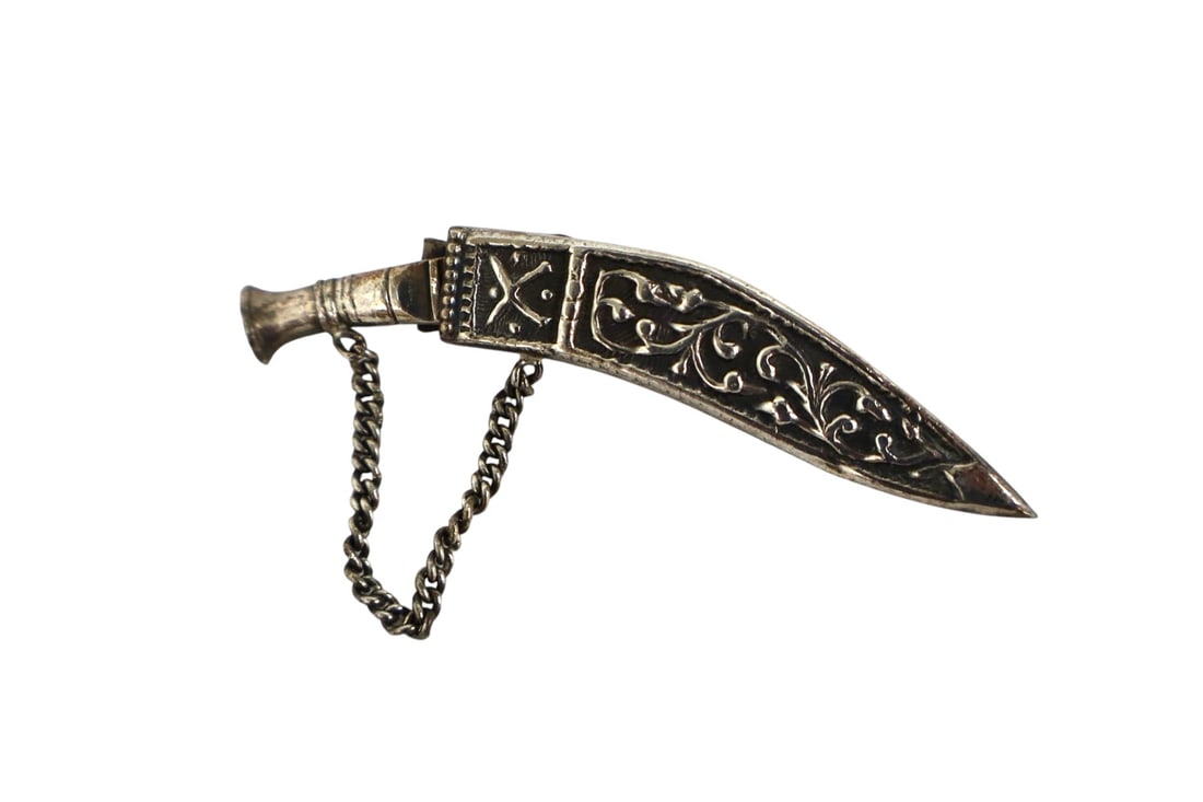 Asian silver knife brooch with sleeve (1 of 3)