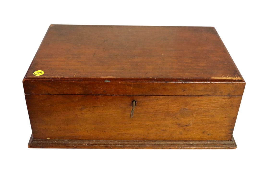 Antique mahogany document box with key (1 of 6)