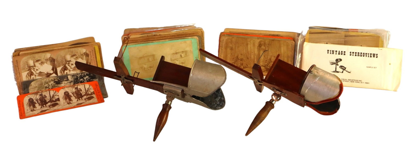 2 vintage stereo viewers with cards (1 of 5)