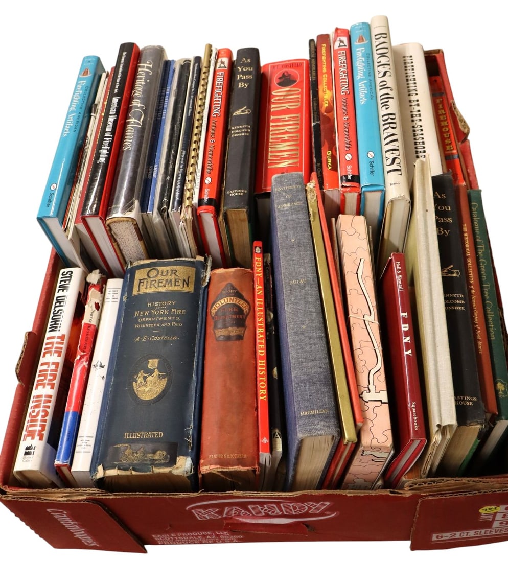 Large asst fireman books, manuals, mags & other (1 of 4)