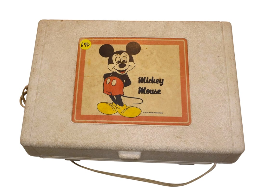 VTG Mickey Mouse Sears Solid State 45 record player (1 of 4)